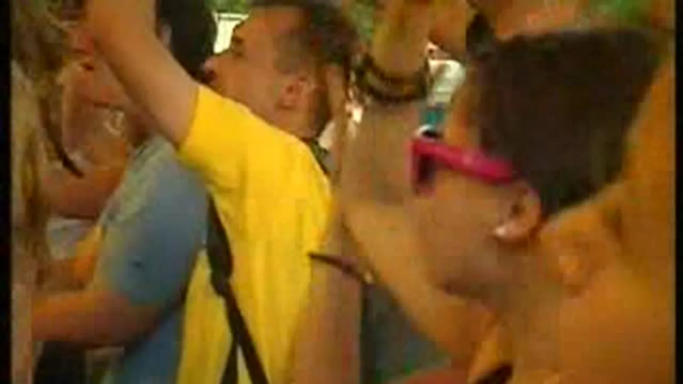 Nagylátószögből – Panaszkönyv