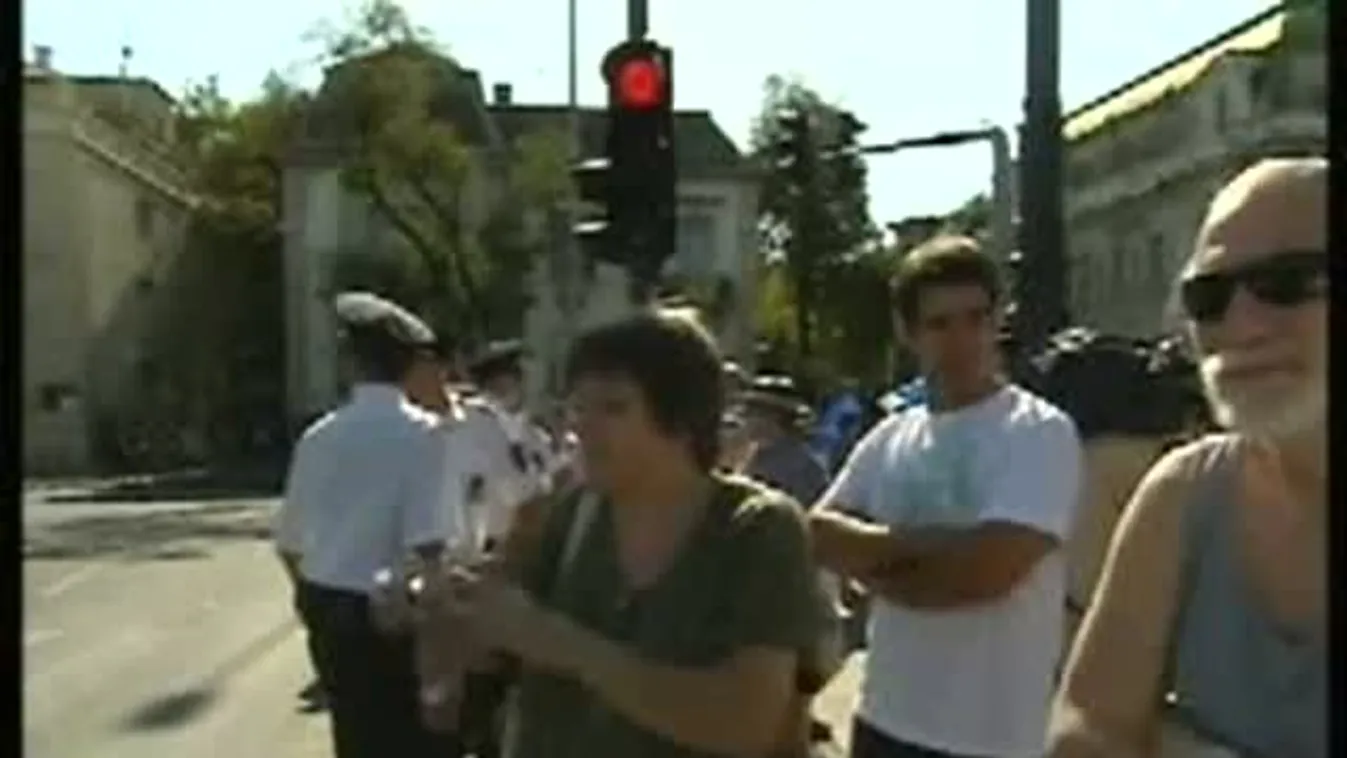 Véget ért a gárdarendezvény a Hősök terén