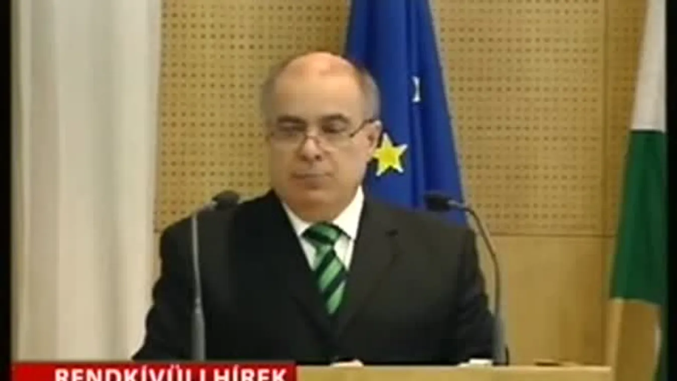 Temérdek fejcsere a rendőrségnél