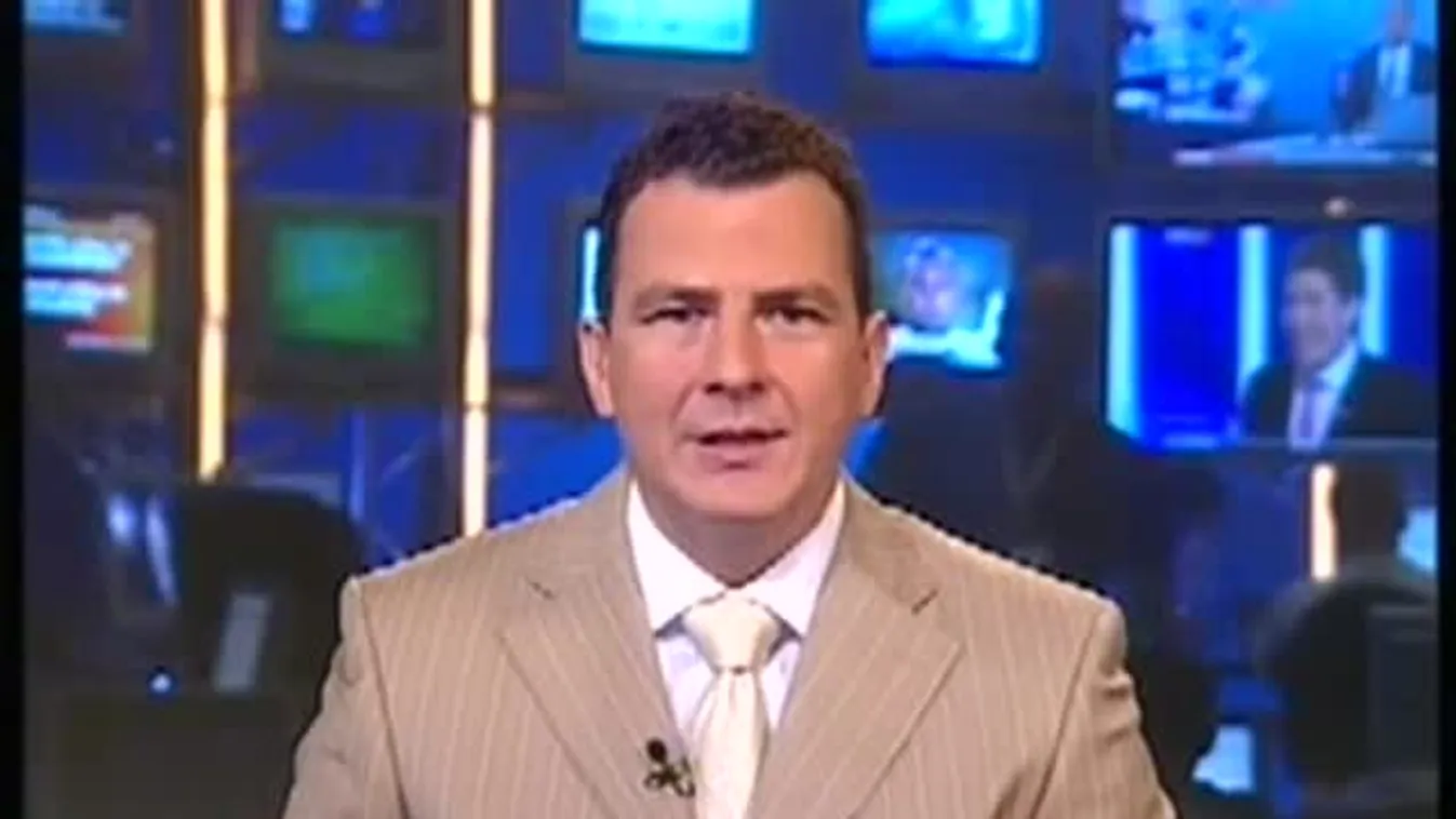 Őrjöngő láncfűrészes üldözte családját