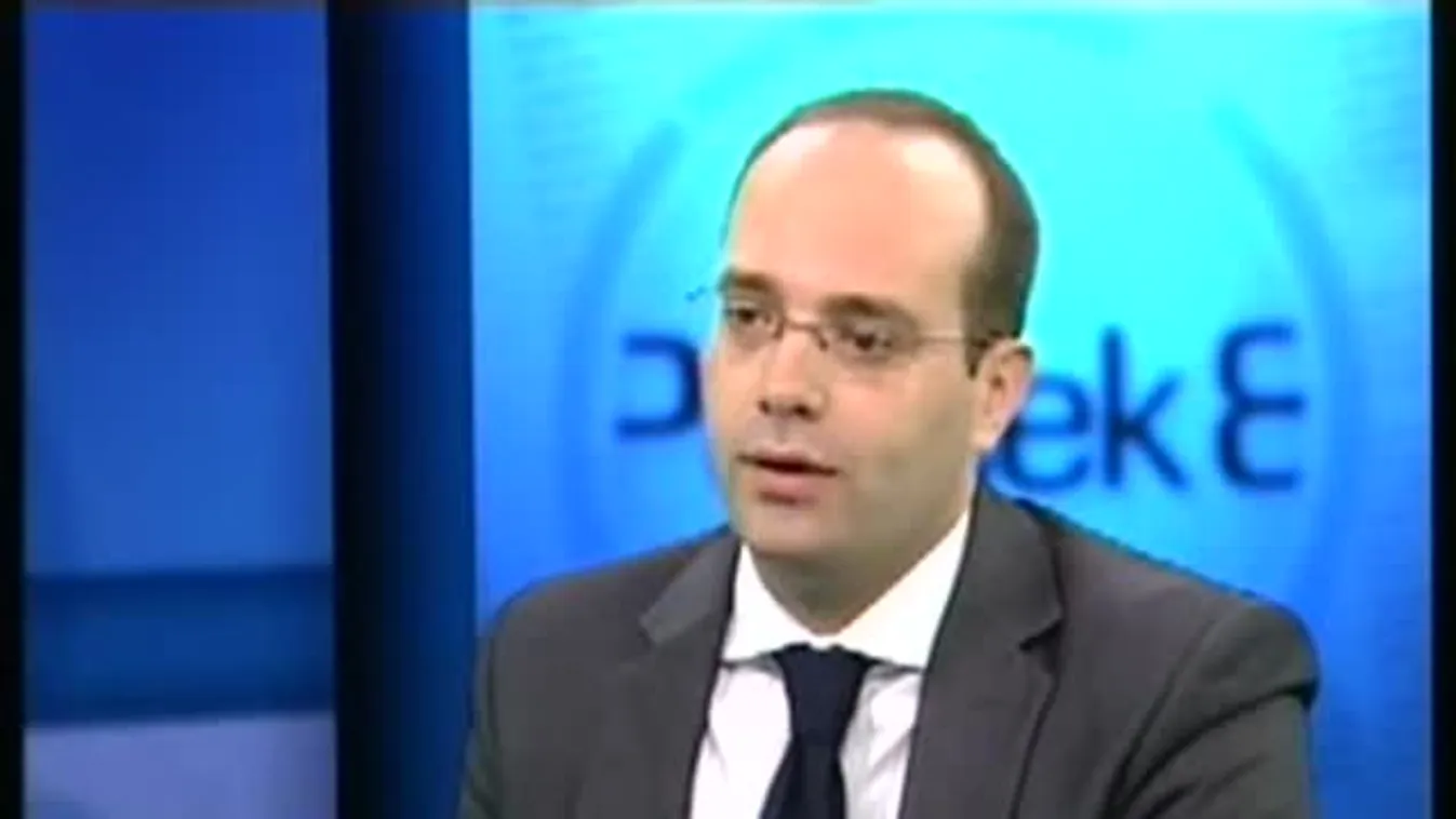 Mráz Ágoston Sámuel – Péntek8