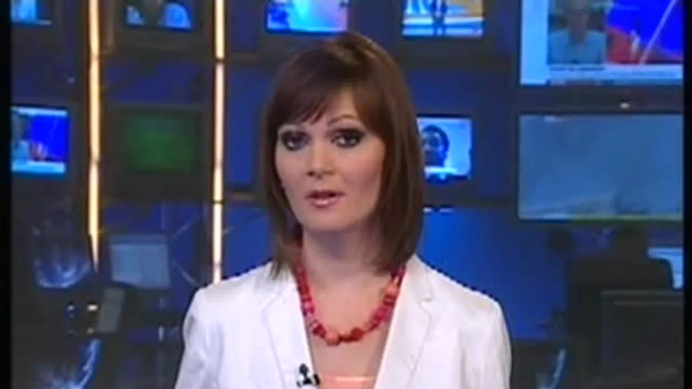 Áder fejet hajtott az áldozatok emléke előtt