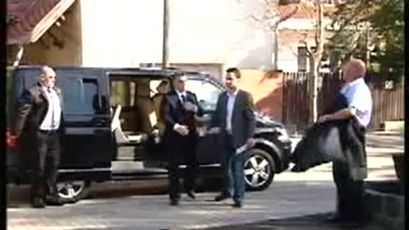 Orbán: A válság helyett róluk szólnak a hírek