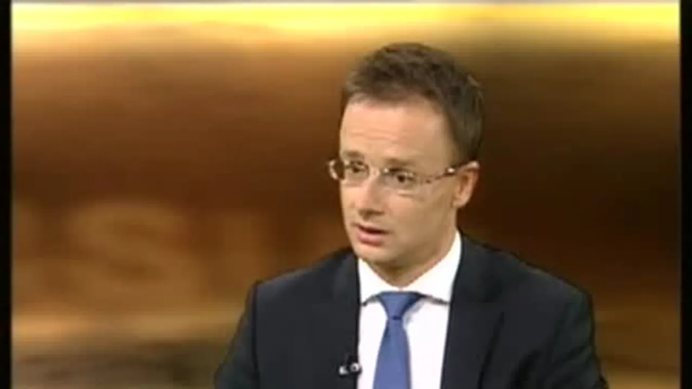 Szijjártó Péter – Versus