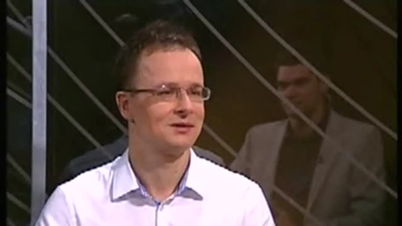 Szijjártó Péter rajthoz áll a Budapesti Maratonon