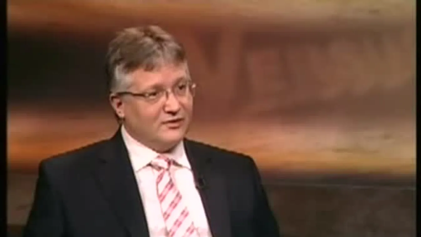 A Versus vendége Répássy Róbert