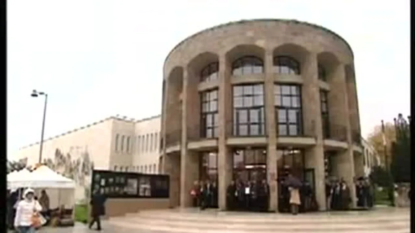 Orbán bejelentette, hogyan rendezik az önkormányzatok adósságállományát