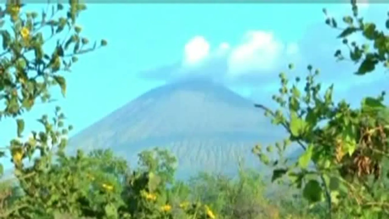 Egyre több füstöt lövell ki a San Cristobal vulkán Nicaraguában