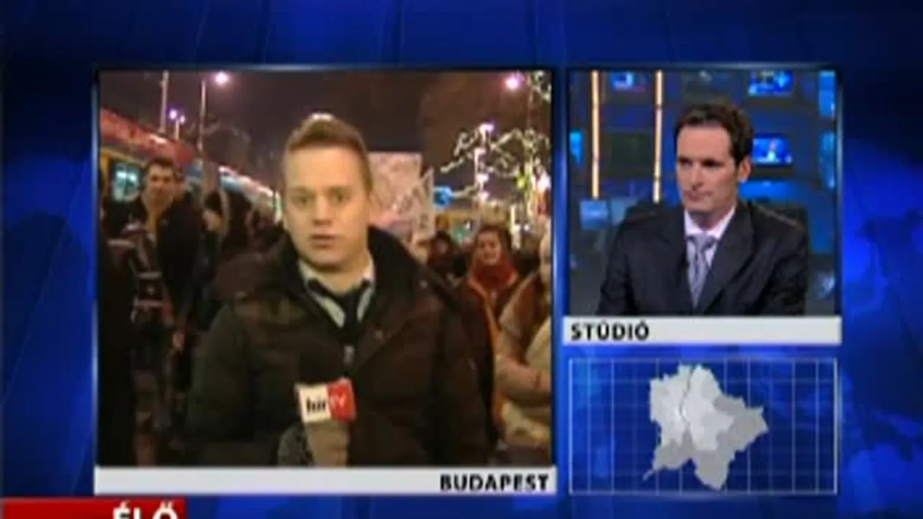 Diákok vonulnak a Margit híd felé - bejelentkezés 18 órakor