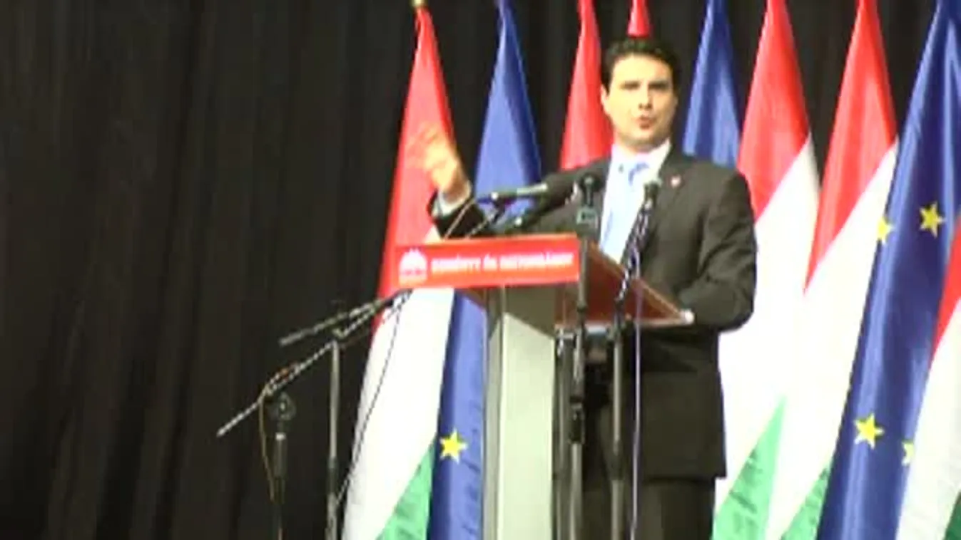 Szocialista kampányrendezvény Szolnokon