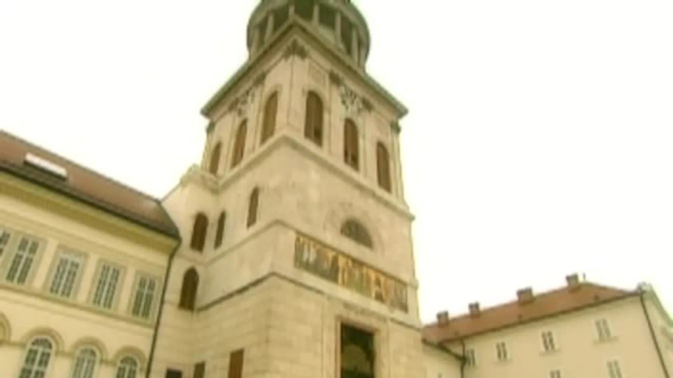 Ingatlanpiac – Pannonhalmi fények