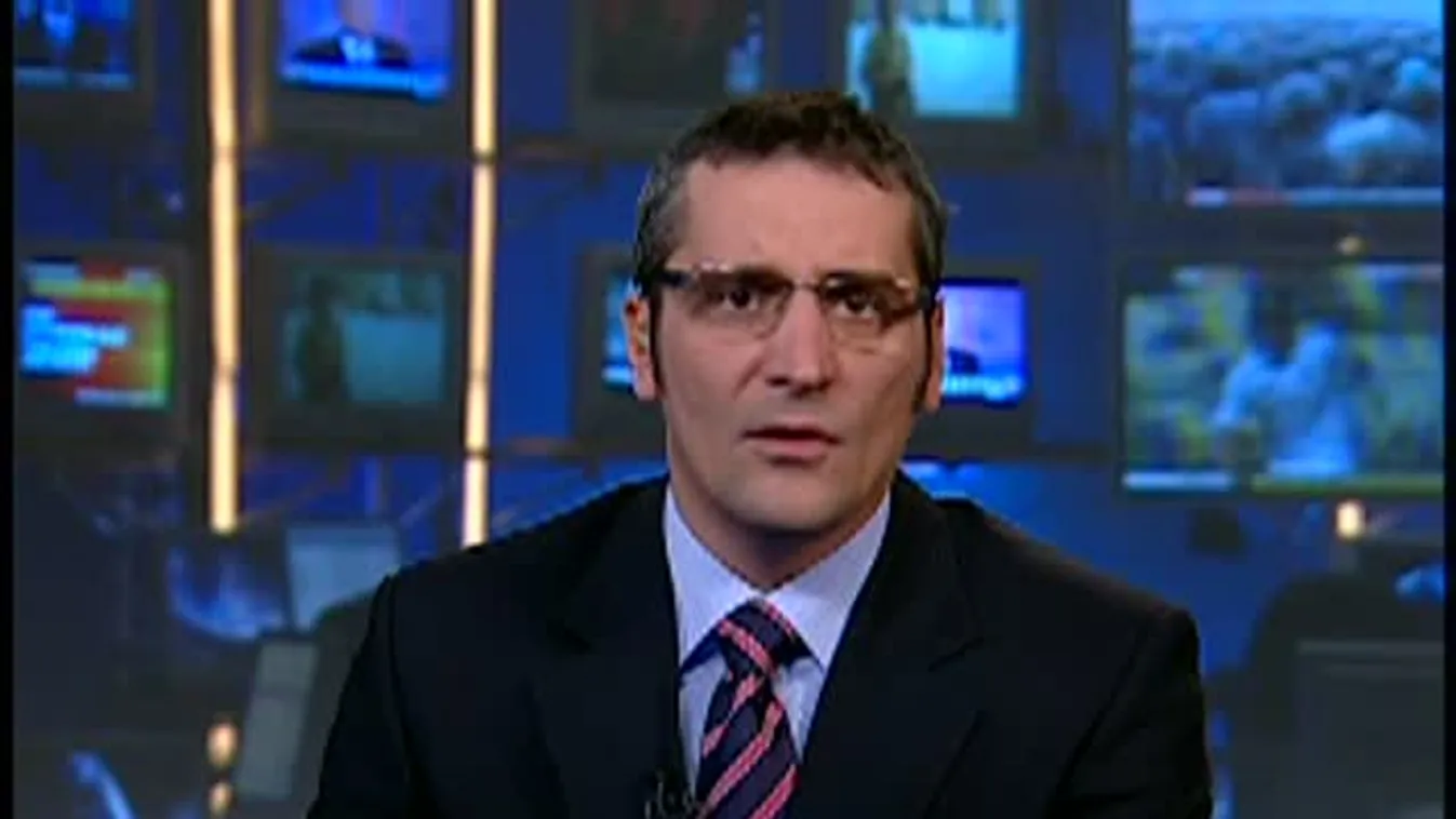 Újra kés alá fekszik az államfő