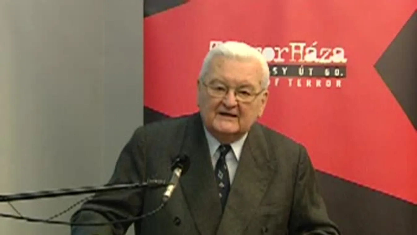 Adományokat kaptak 1956-ban elhunyt forradalmárok hozzátartozói