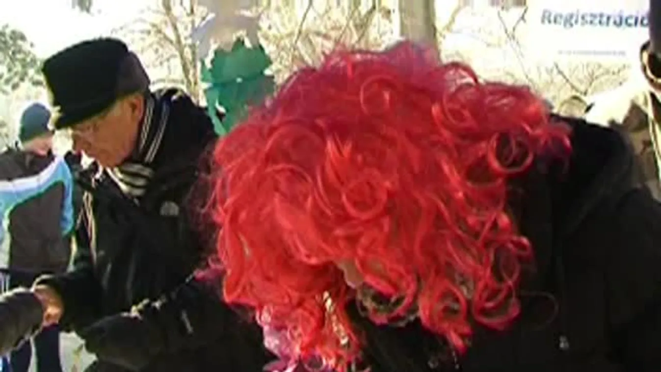 Nyúlcipőt húzott az ördög és a Mikulás is