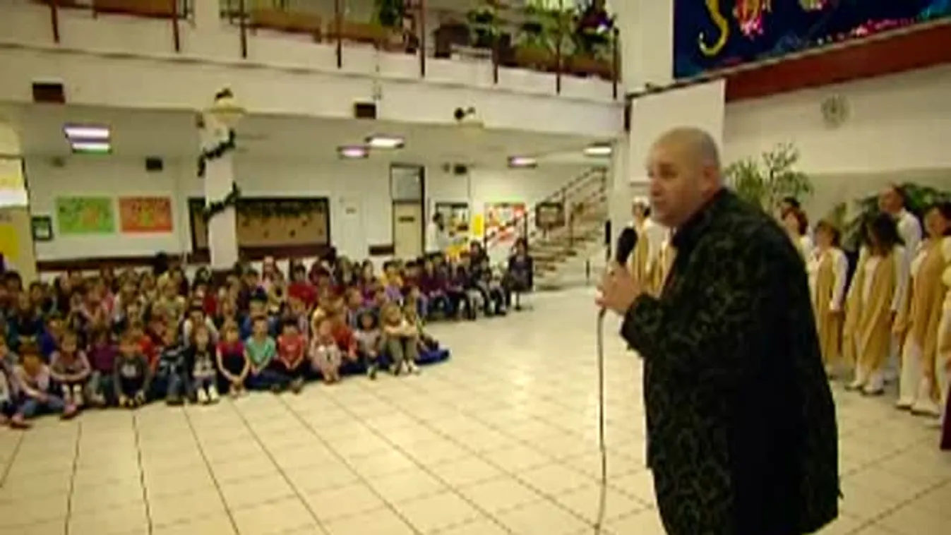 10 perc - Cirkusz a Magyar Színházban