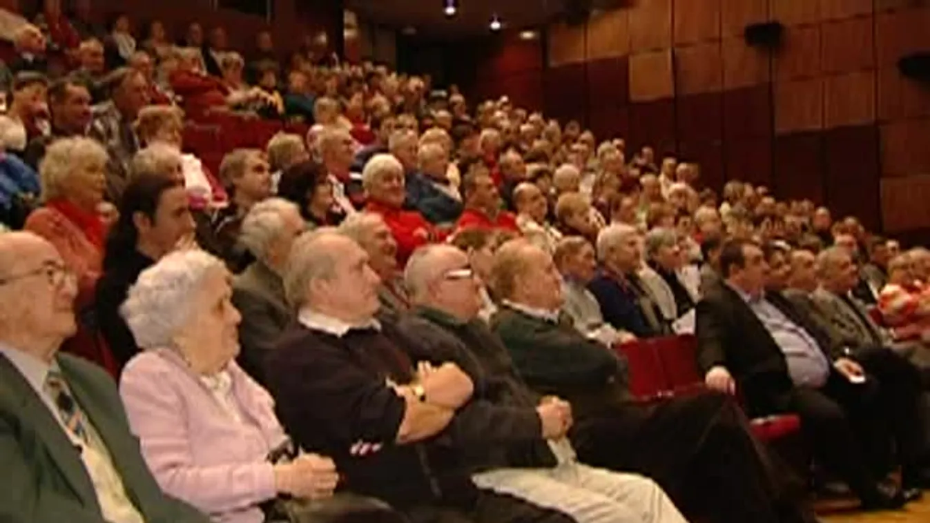 Mesterházy perverzióról beszél