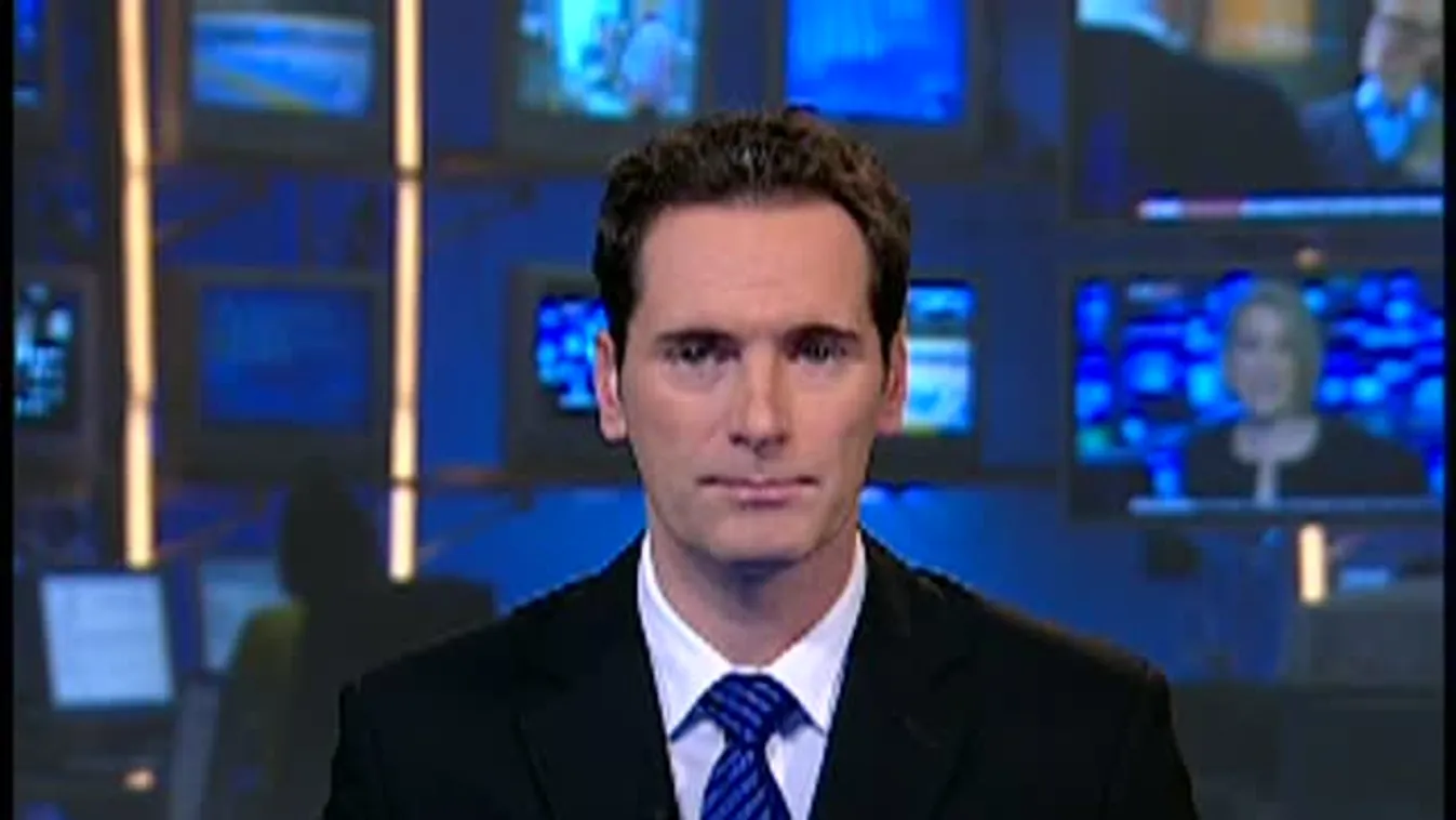 Mosolyogva érkezett a 17 éves késelő