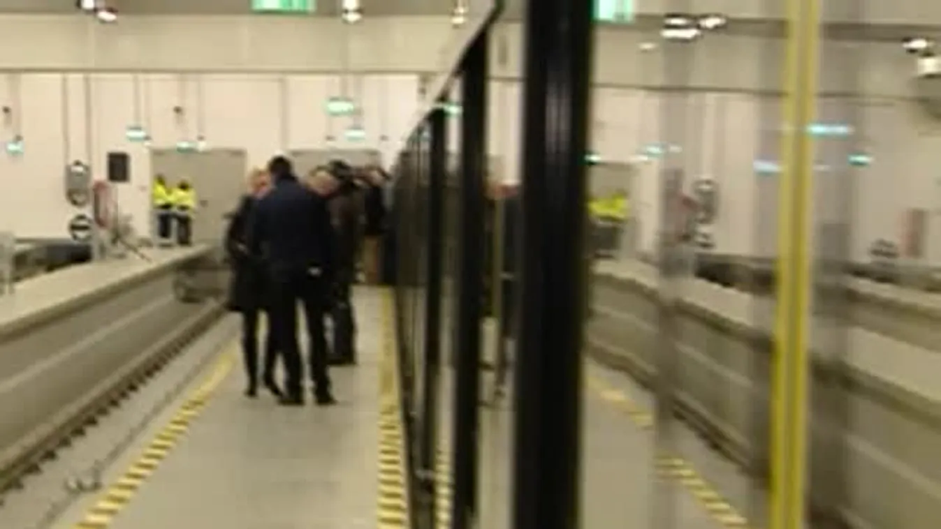 A 4-es metró alagútjában tesztelik az új kocsi prototípusát