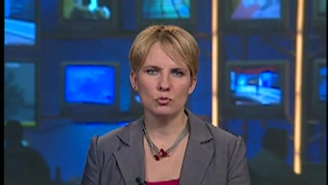 Savval öntötte arcon az igazgatót