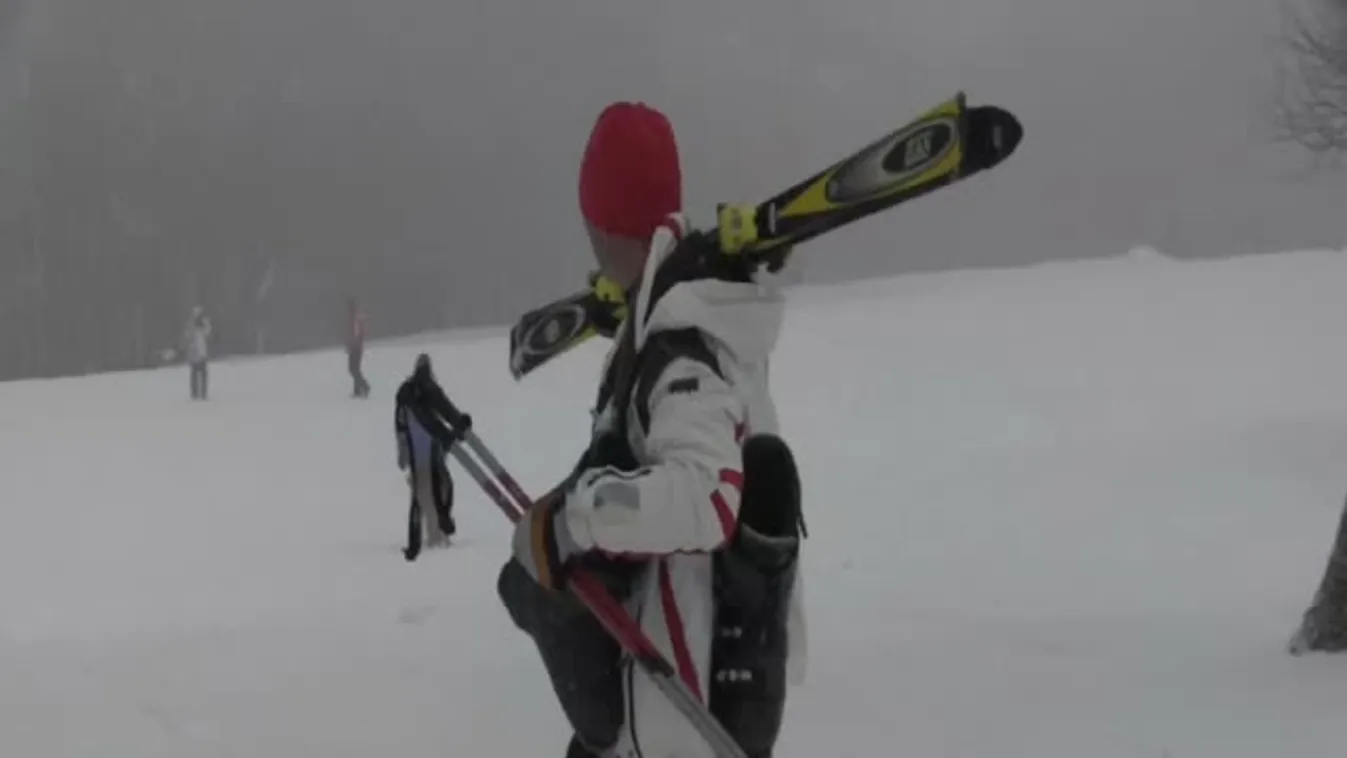 Sí, snowboard és sittes zsák - Teszteltük a Normafát