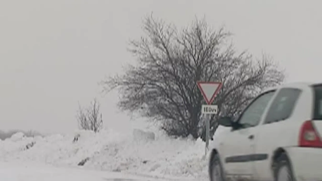 12 út még mindig járhatatlan