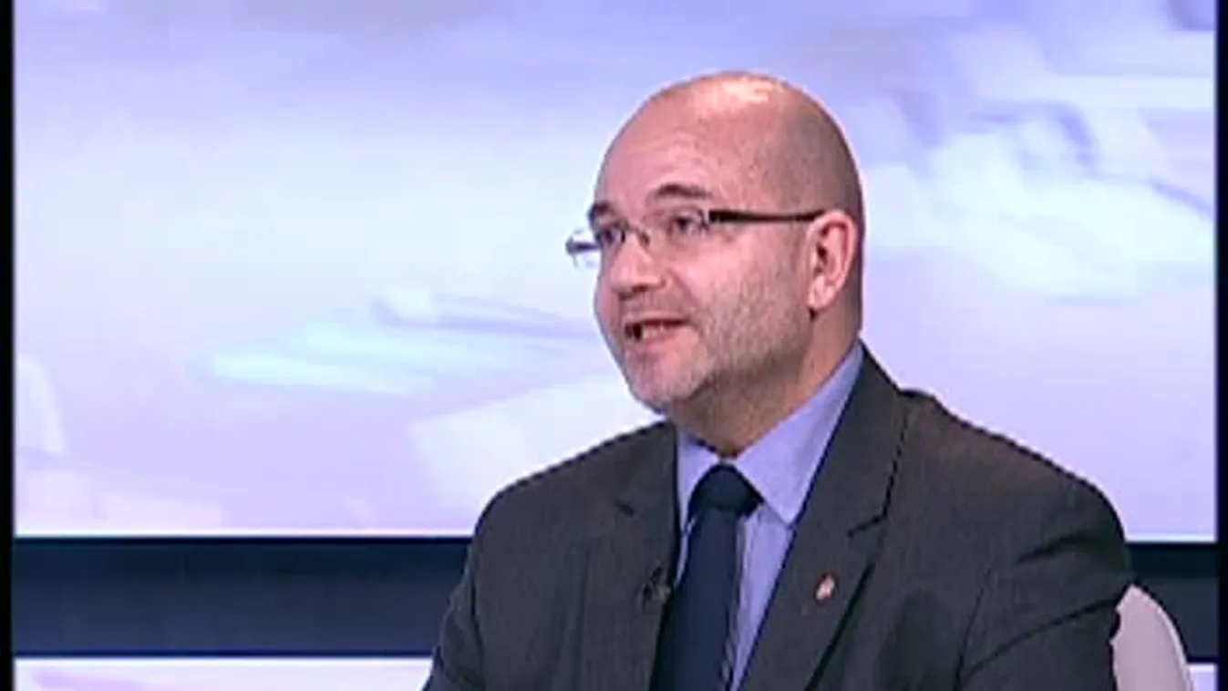 Rájátszás – Az egyik sztrájkot szervez, a többi megállapodik