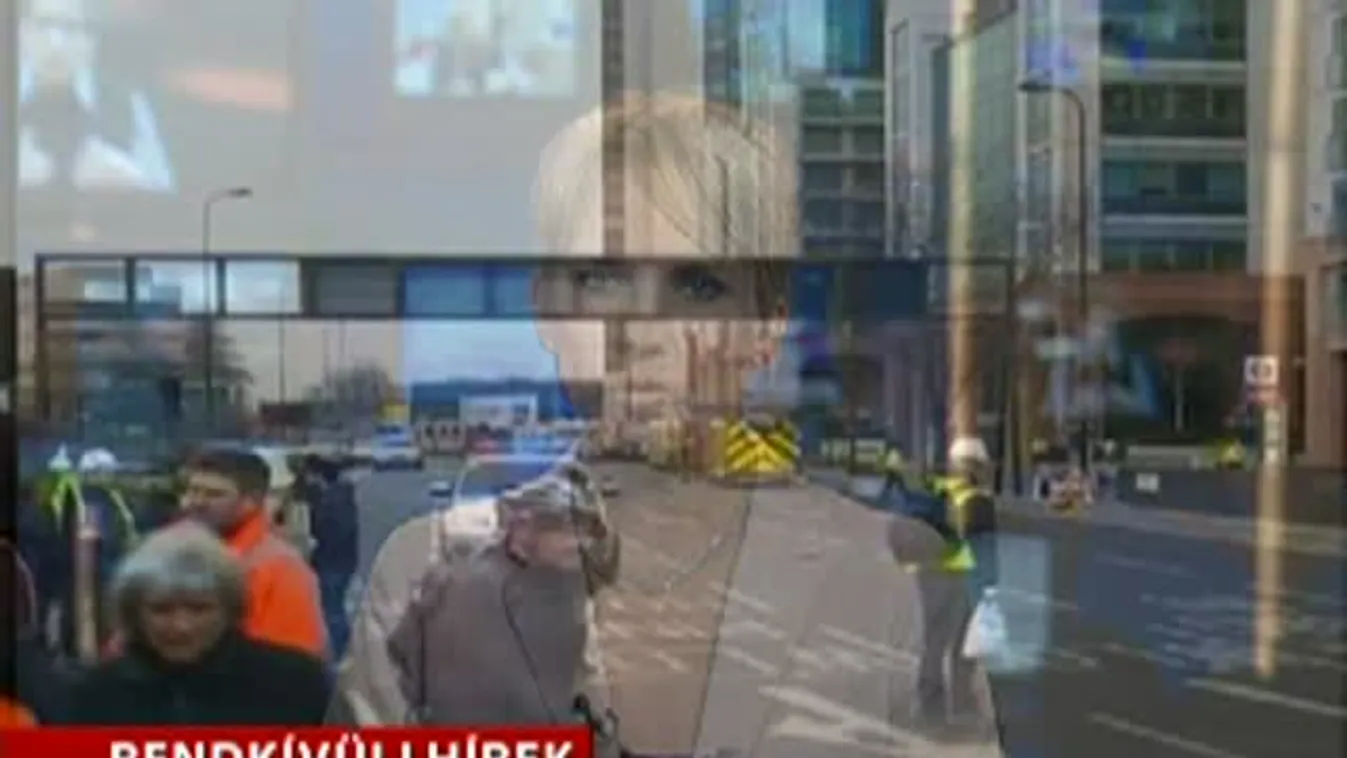 Darunak ütközött és lezuhant egy helikopter Londonban