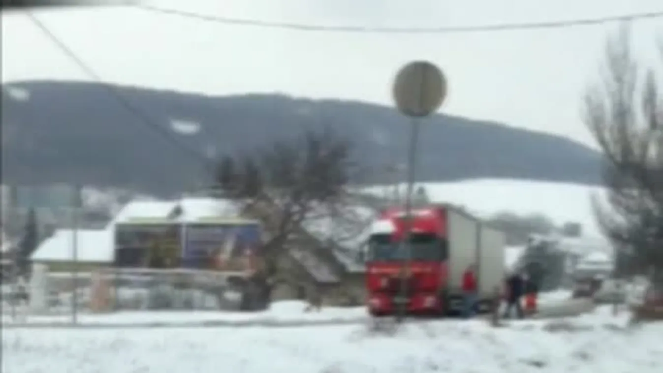 Civil tartalom: torlódás a 10-es úton