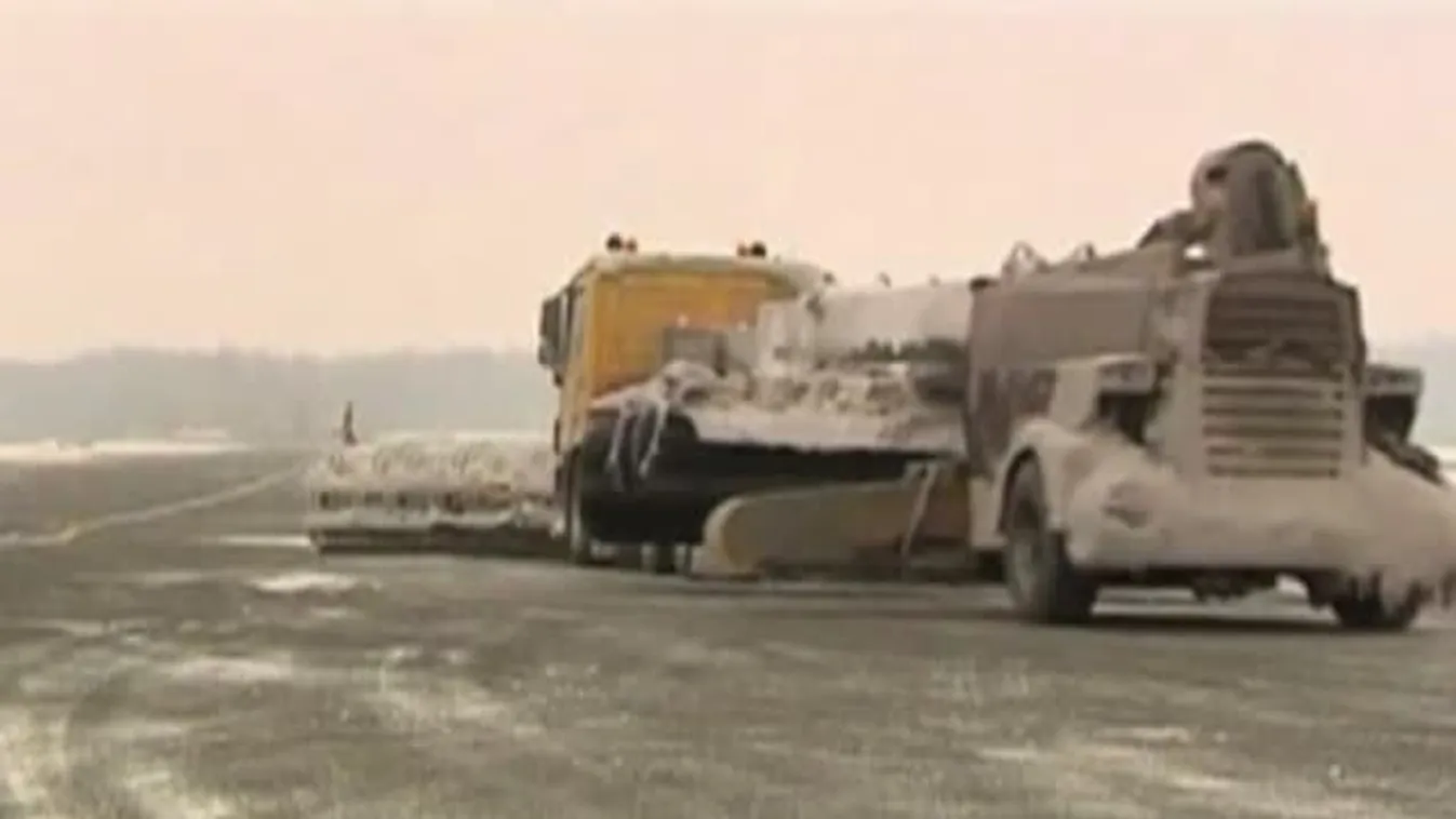 Fennakadásokat okoz a havazás Lengyelországban