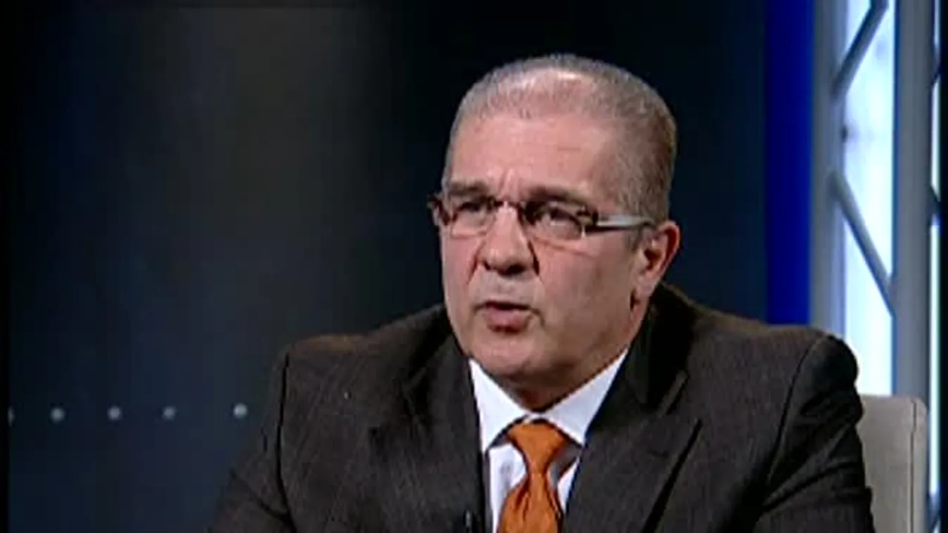 Kontraszt - Távozik posztjáról a kulturális államtitkár