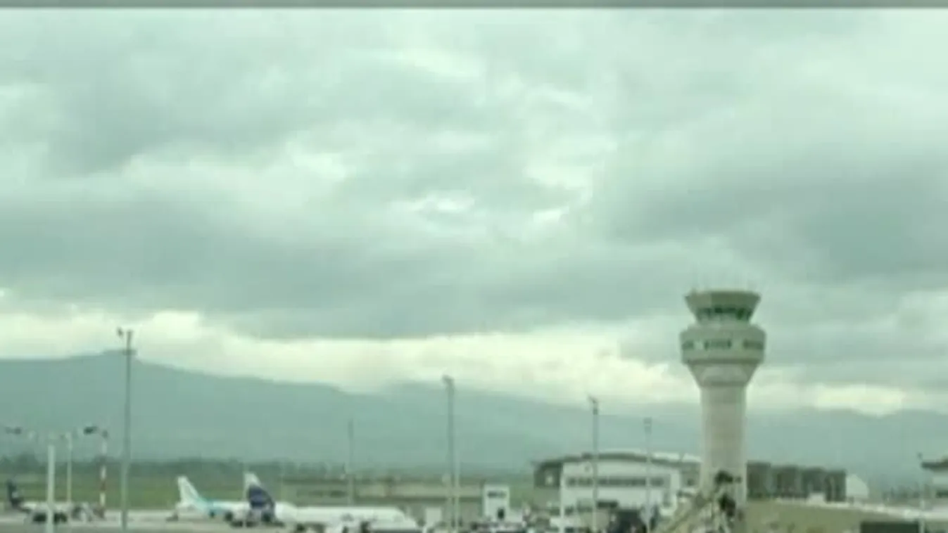 Átadták az új quitói repteret