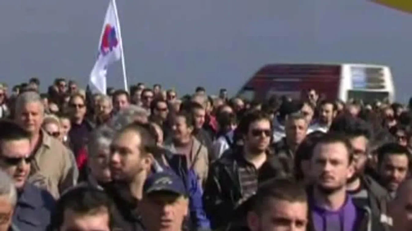 Tüntetés és ételosztás Görögországban