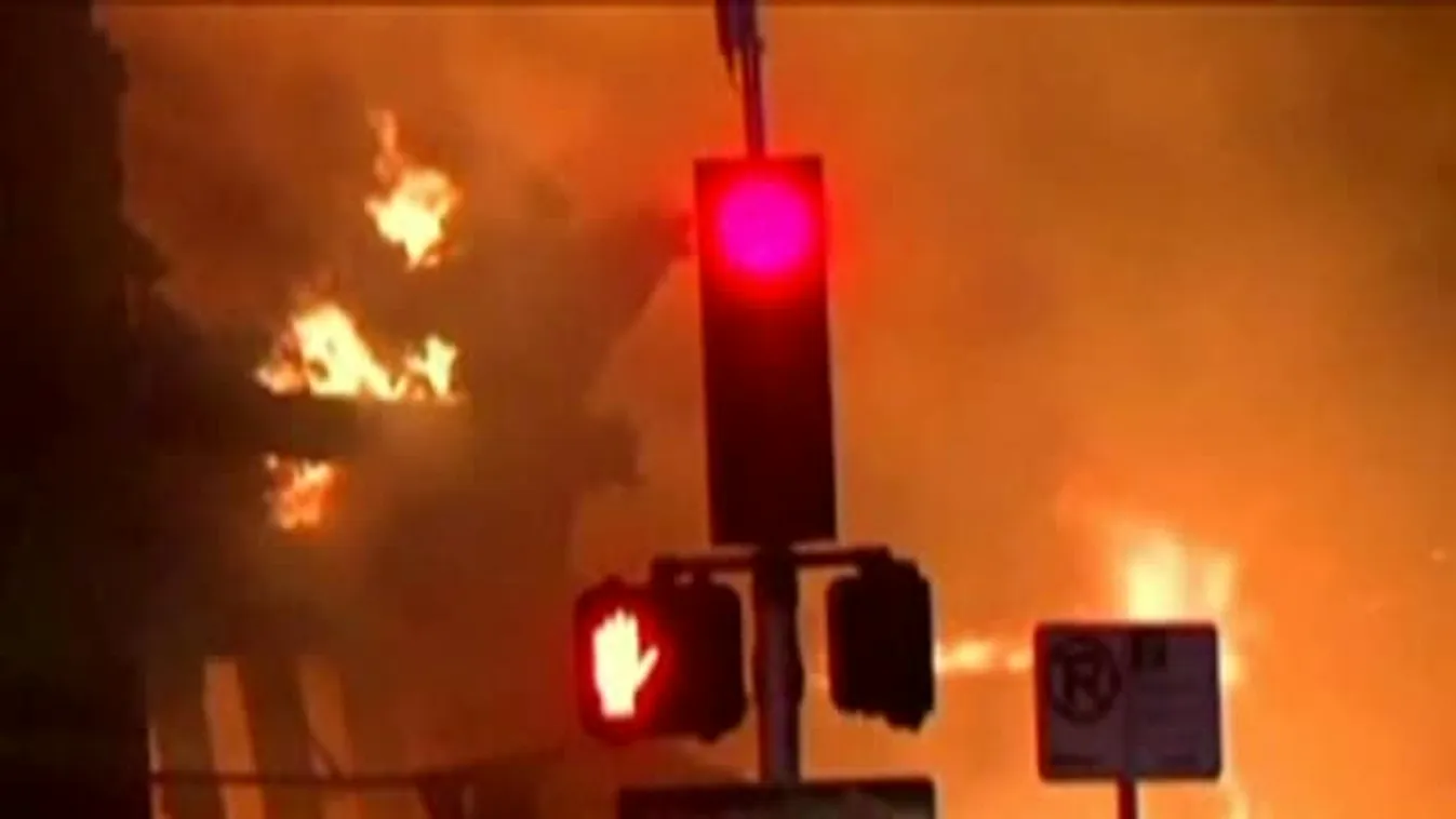 Robbanás és épülettűz Kansas Cityben