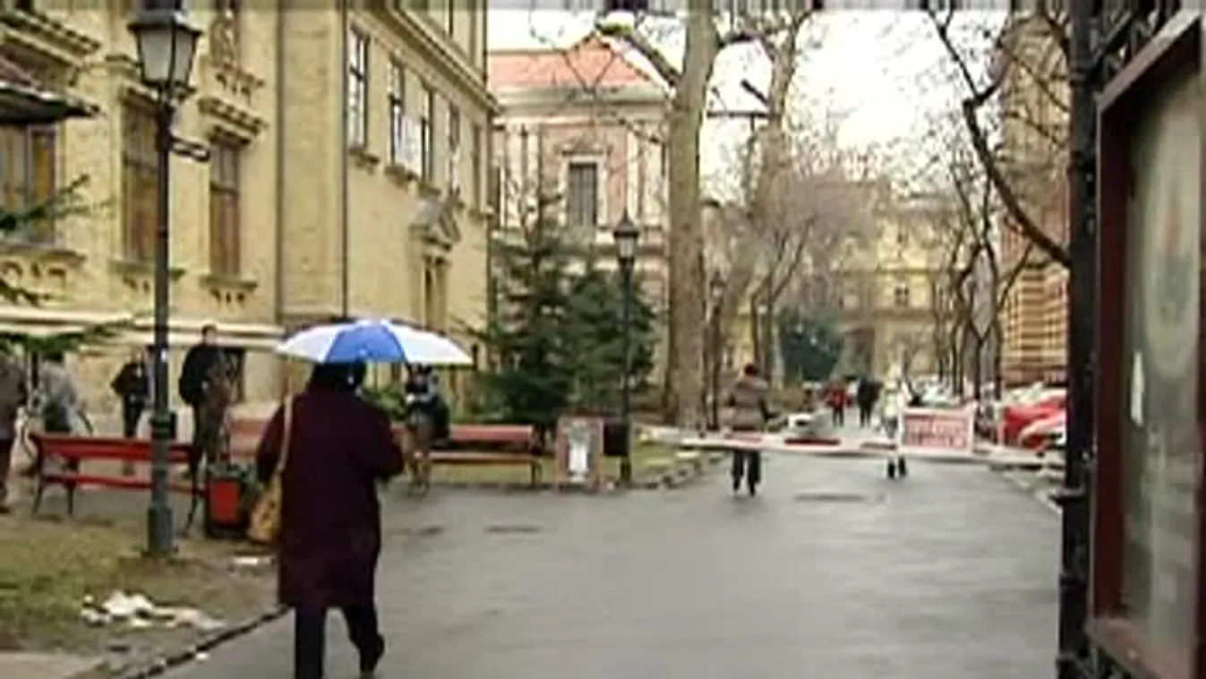 Csaknem 80 tanártól válik meg az ELTE