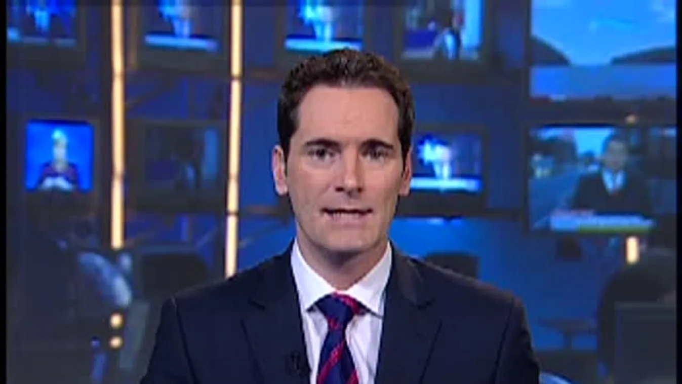 Zászlóügy: tüntetők a magyar nagykövetség előtt