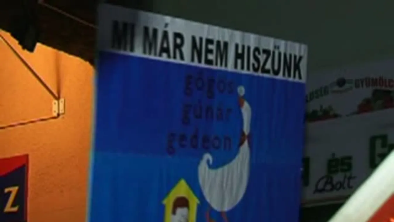 Akasztófával várták Bajnai Gordont a jobbikosok