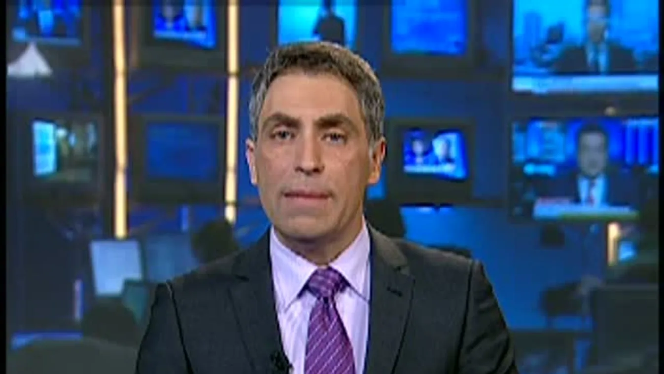 A tüntetők a képviselet tetejére is felmásztak