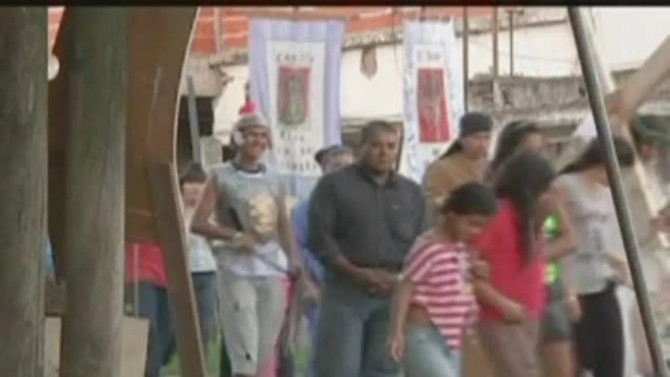 Keresztút a pápa szülővárosában, Buenos Airesben