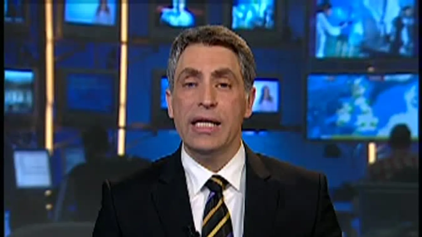 Derbi előtt rúgták ki a lilák edzőjét