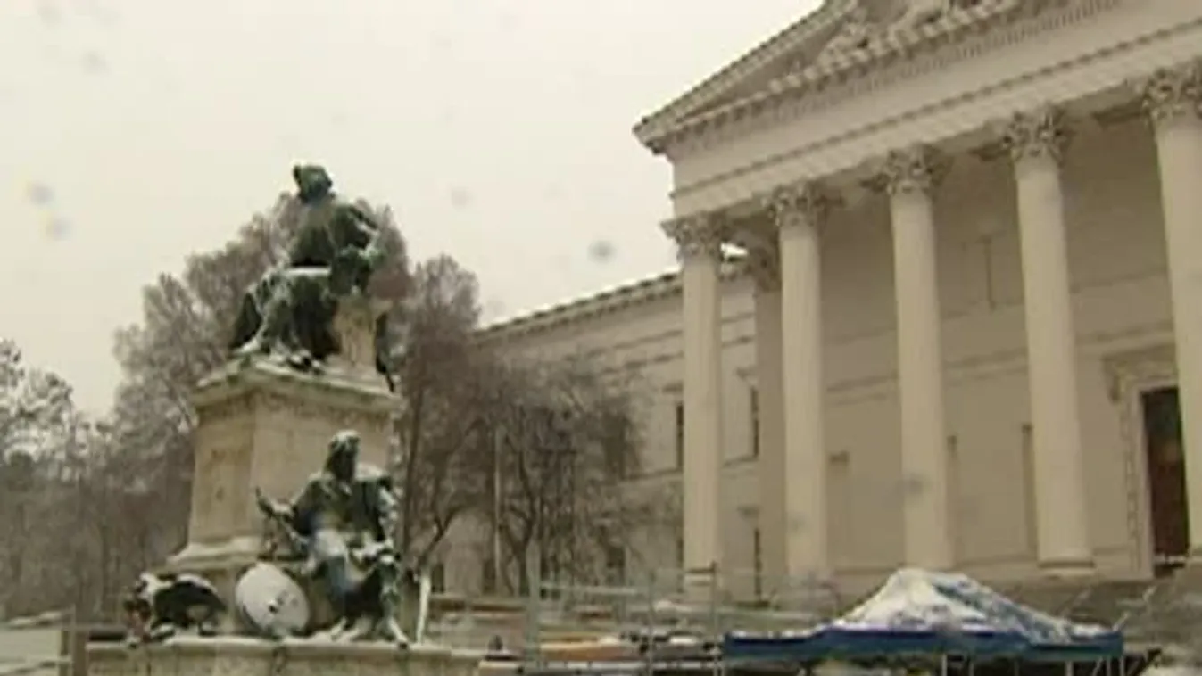 A rendkívüli időjárás miatt elmaradt a Múzeumkertben a március 15-i megemlékezés