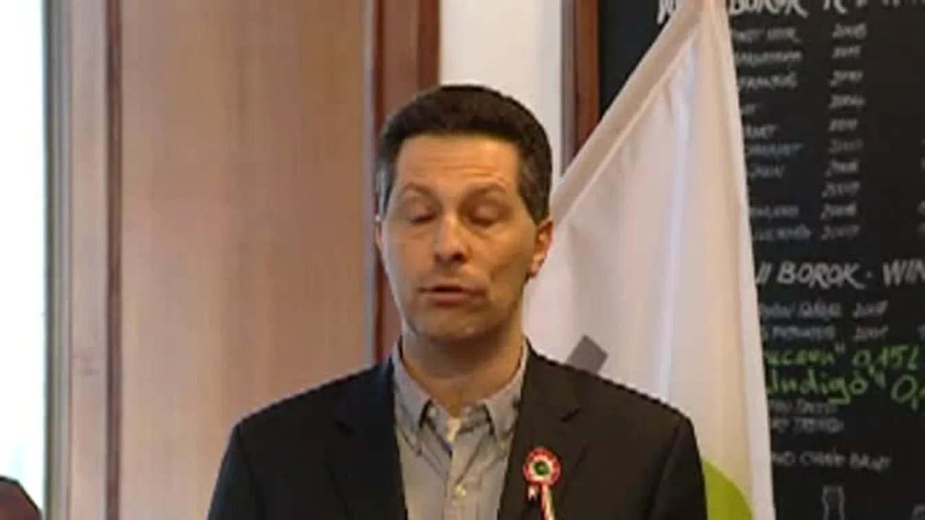 Az LMP ünnepi rendezvénye a Pilvax kávézóban