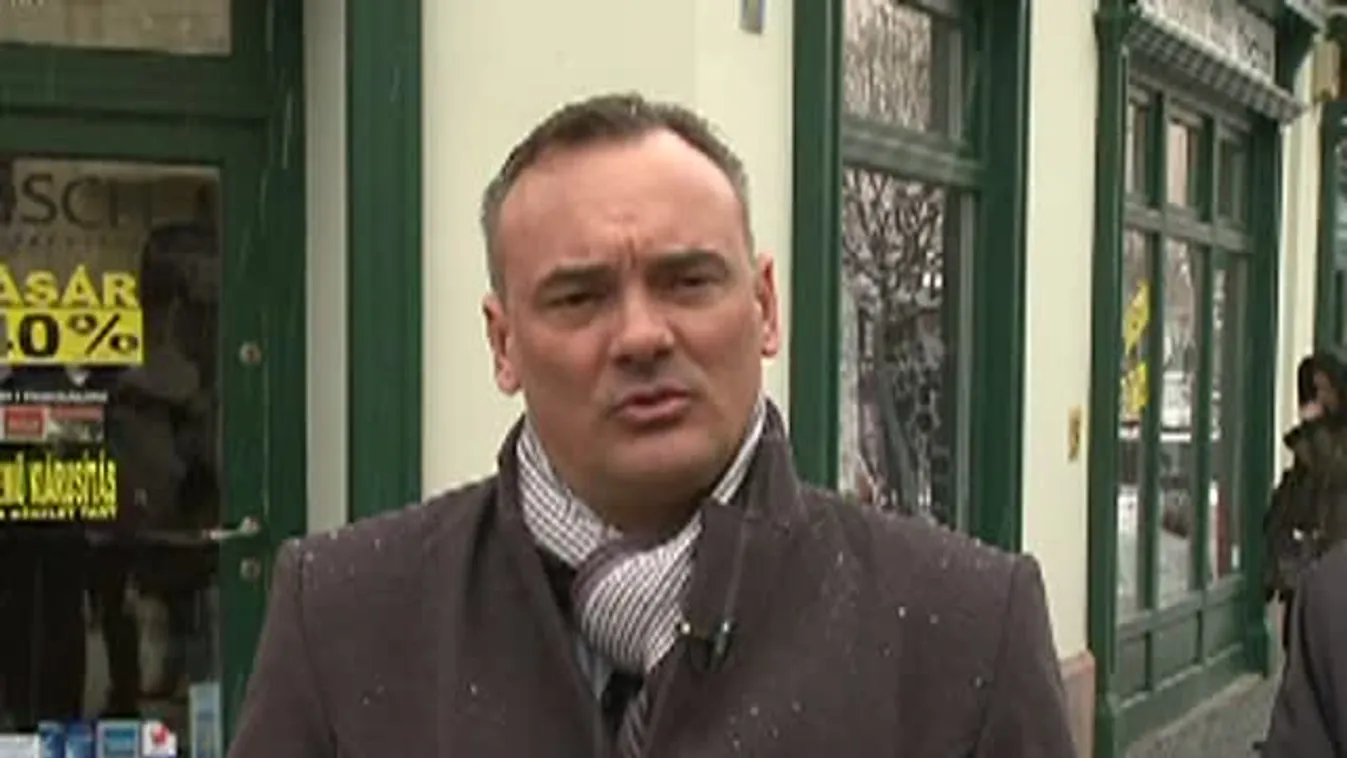 Rezsicsökkentést támogató aláírásgyűjtés Győrben