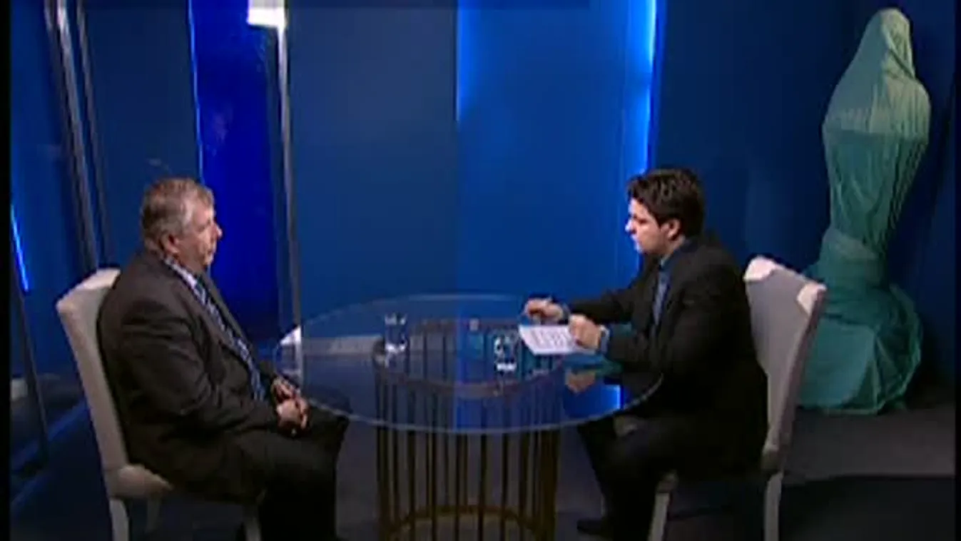 Ősök tere – Magyarország az Anschluss árnyékában