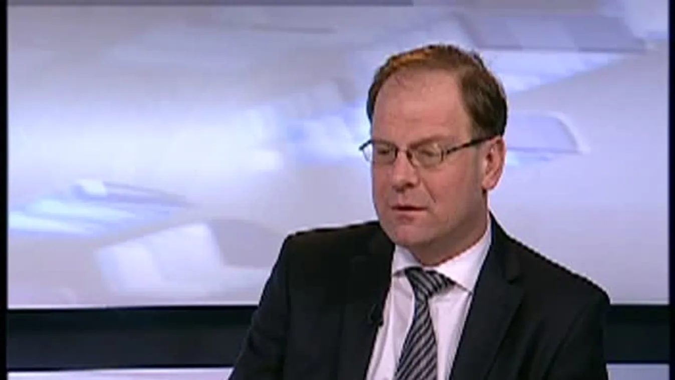 Rájátszás – Kereszttűzben az alkotmánymódosítás