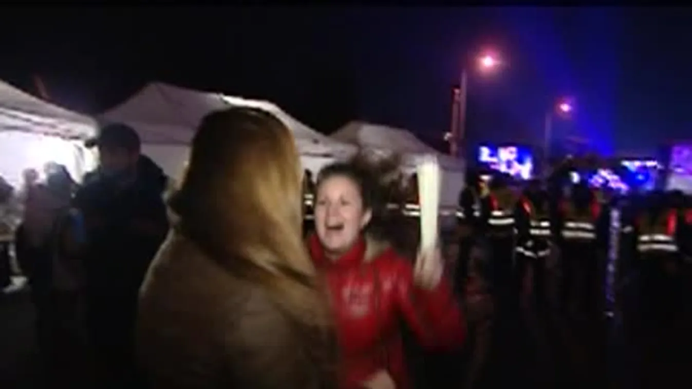 Több ezer szurkoló