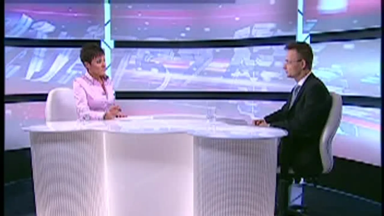 Rájátszás – Alkotmánymódosítás, kínai–magyar kapcsolatok