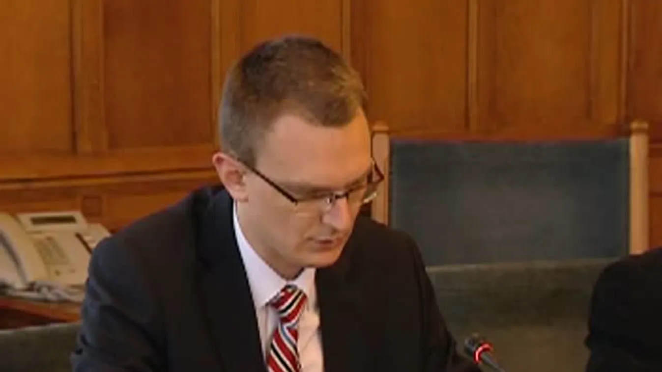 Rétvári Bence Viviane Redingről és a Tobin-ügyről