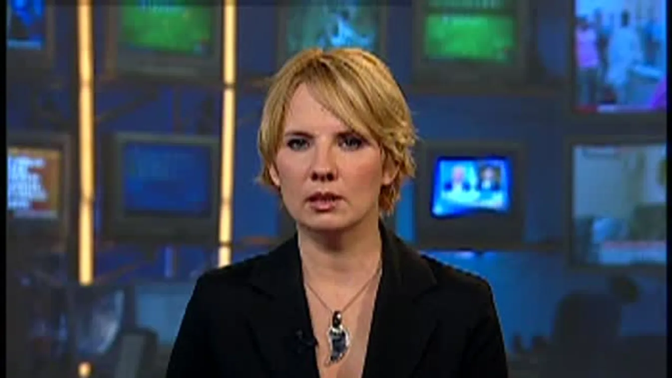 Váratnak magukra a Ferenc pápát ábrázoló kegytárgyak