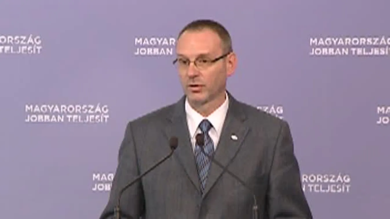 Fidesz: kisemmizett családok pénzéből támogatják Bajnai Gordont?