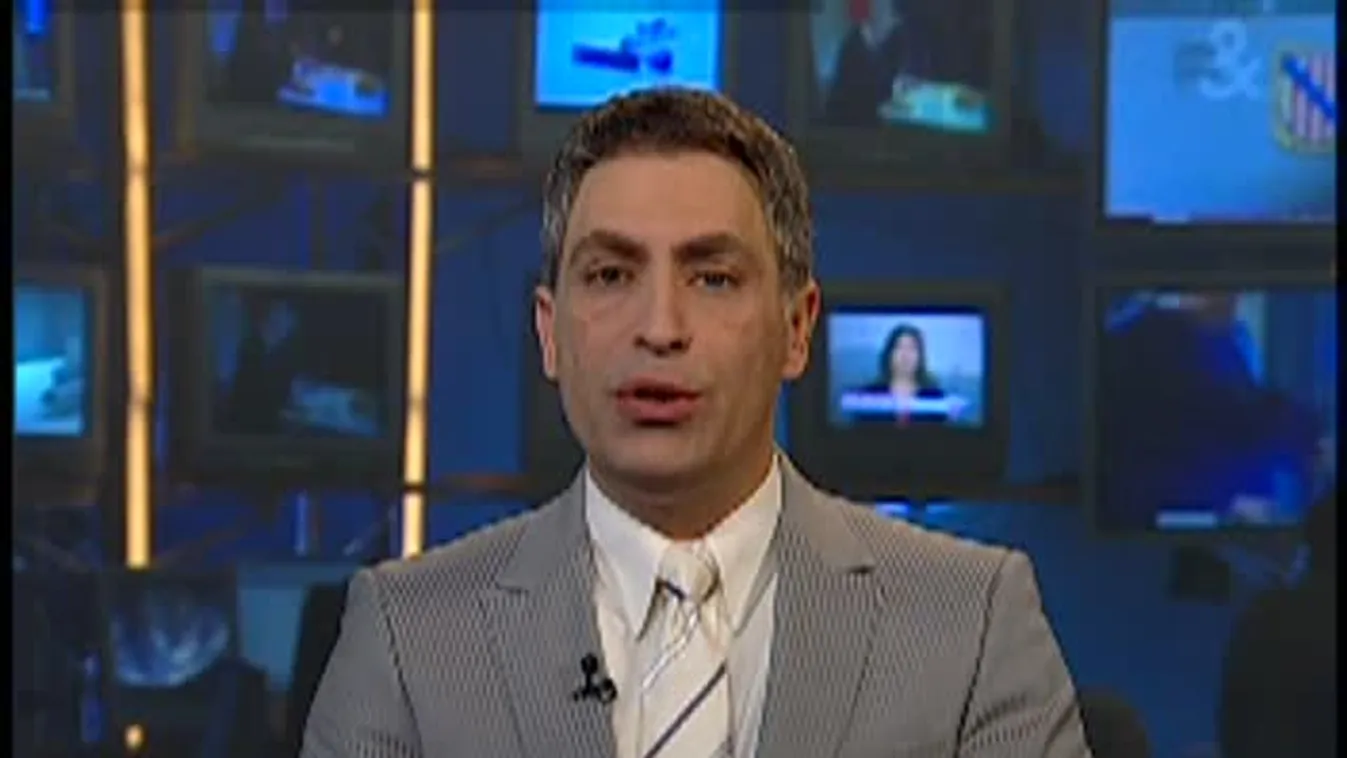 Megcsúszott a partfal, kettévált az aszfalt